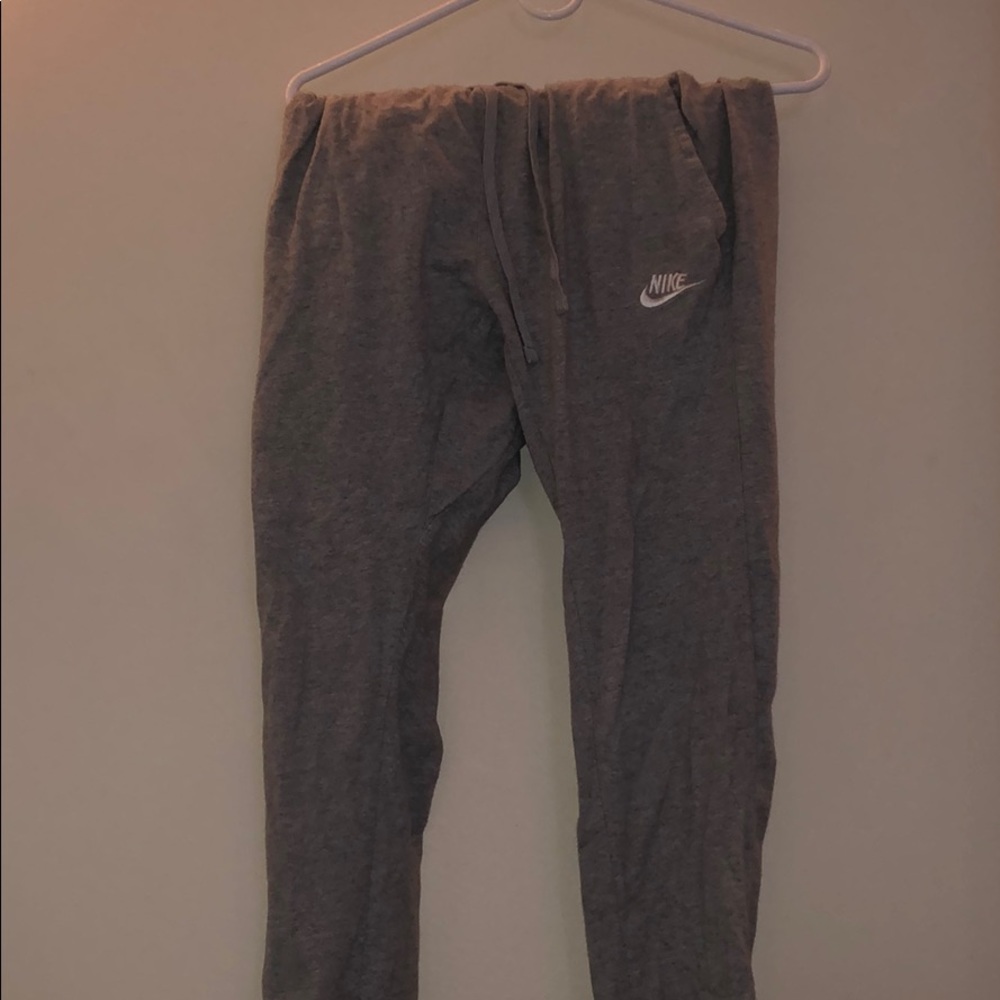 Nike grey joggers/sweatpants